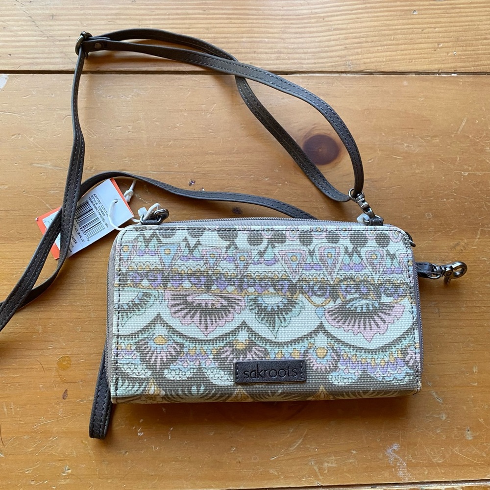 Sakroots cross body purse wallet NWT